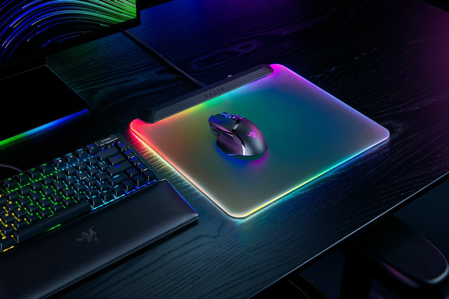 Razer Firefly V2 Pro - Multi-zone Chroma Gaming Mouse Mat - FRML Packaging